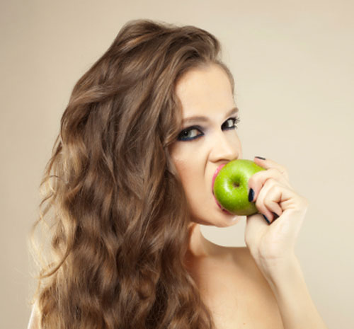 girl-with-apple.jpg