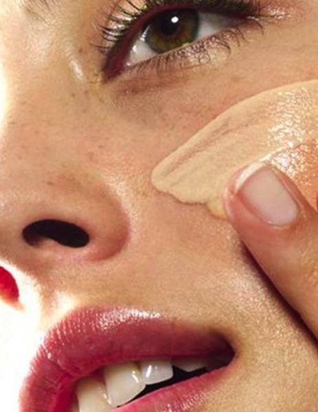 applying-foundation.jpg Applying foundation