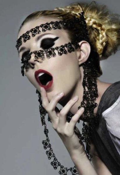black-facial-jewelry.jpg Black facial jewelry