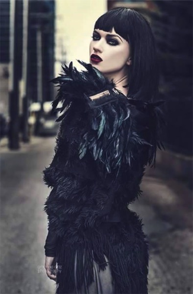 black-bangs.jpg Black bangs