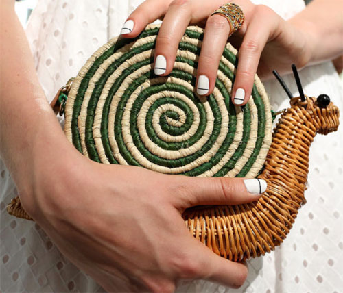 single-stripe-mani.jpg Single stripe mani