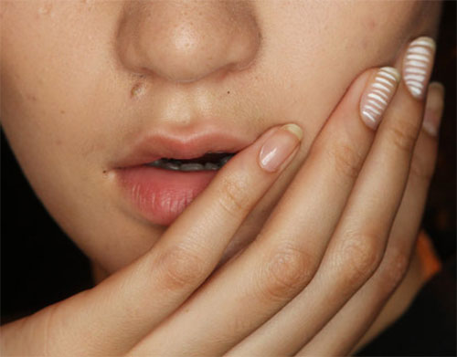 white-stripes-mani.jpg White stripes mani